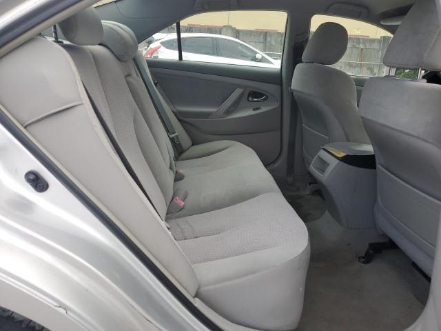 4T1BF3EK0BU601421 - 2011 TOYOTA CAMRY BASE SILVER photo 10