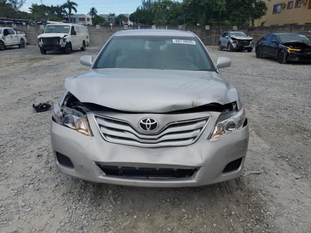 4T1BF3EK0BU601421 - 2011 TOYOTA CAMRY BASE SILVER photo 5