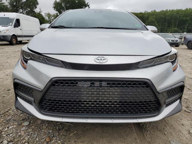 JTDS4RCE4LJ008240 - 2020 TOYOTA COROLLA SE 银色 照片 5
