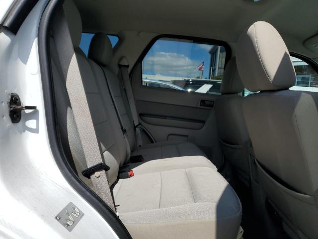 1FMCU9DG4AKC58732 - 2010 FORD ESCAPE XLT WHITE photo 11