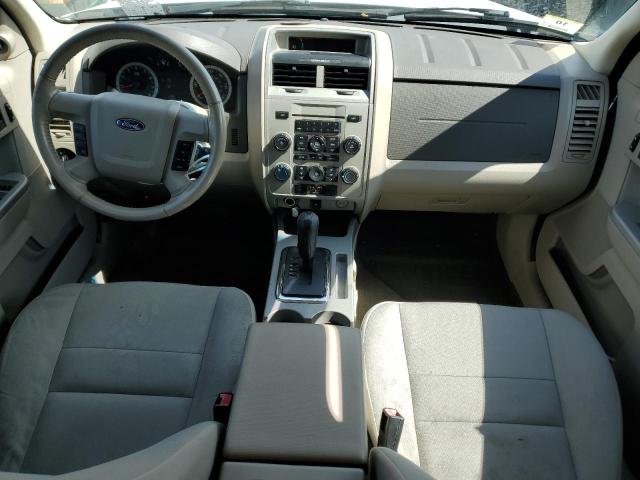 1FMCU9DG4AKC58732 - 2010 FORD ESCAPE XLT WHITE photo 8