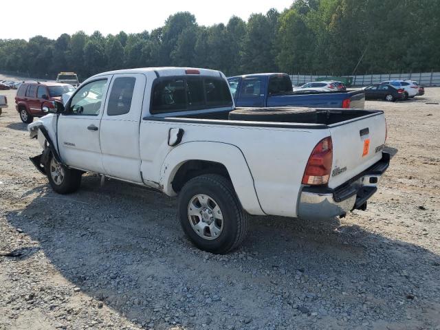 5TETU62N66Z153066 - 2006 TOYOTA TACOMA PRERUNNER ACCESS CAB WHITE photo 2