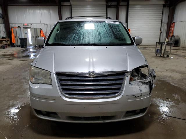 2A4RR5D1XAR221586 - 2010 CHRYSLER TOWN & COU TOURING 银色 照片 5
