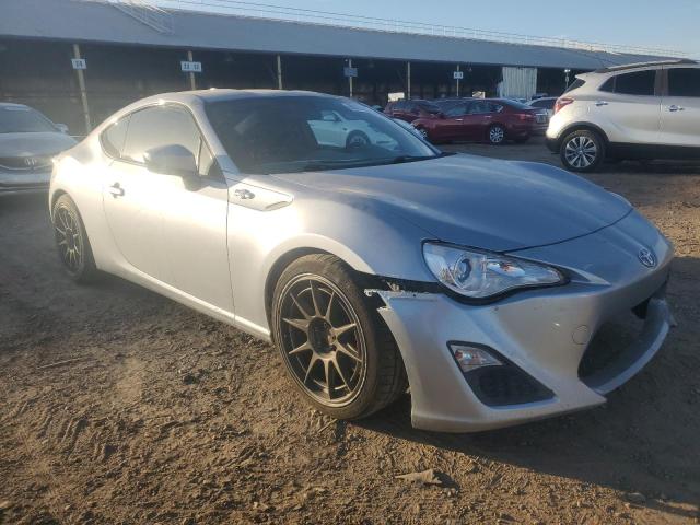 JF1ZNAA19F9713785 - 2015 TOYOTA SCION FR-S 银色 照片 4