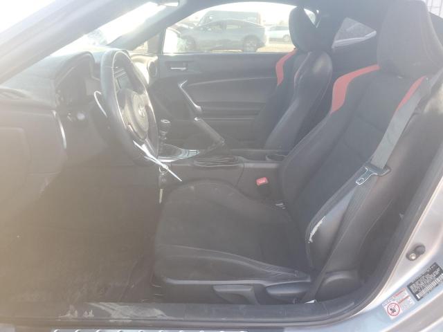 JF1ZNAA19F9713785 - 2015 TOYOTA SCION FR-S 银色 照片 7