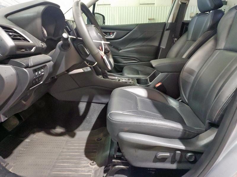 JF2SKARC9PH520703 - 2023 SUBARU FORESTER TOURING SILVER photo 7