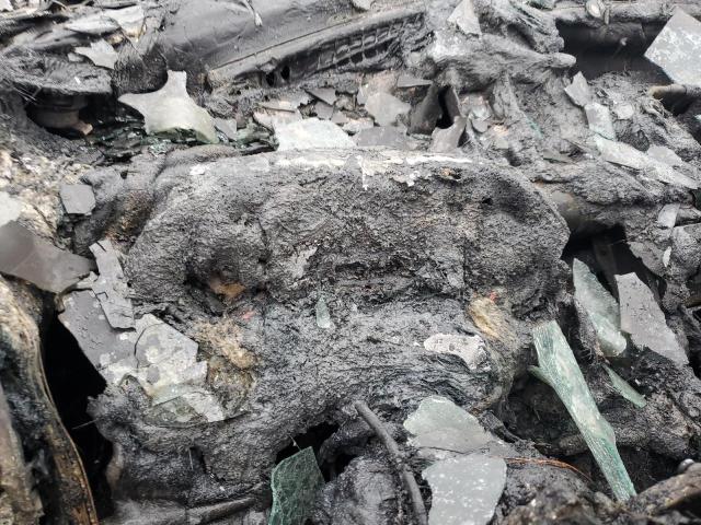 1C6RR7GG0GS256167 - 2016 RAM 1500 SLT WHITE photo 9