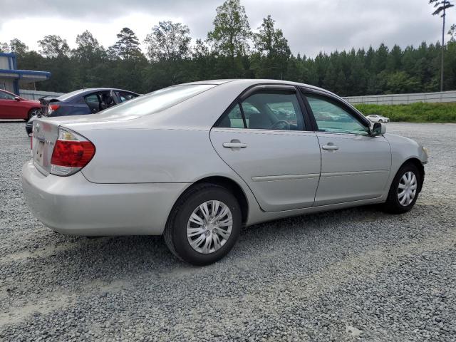 4T1BE32KX6U106947 - 2006 TOYOTA CAMRY LE SILVER photo 3
