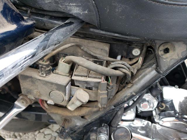 1HD1FCW121Y642287 - 2001 HARLEY-DAVIDSON FLHTCUI მწვანე ფოტო 9