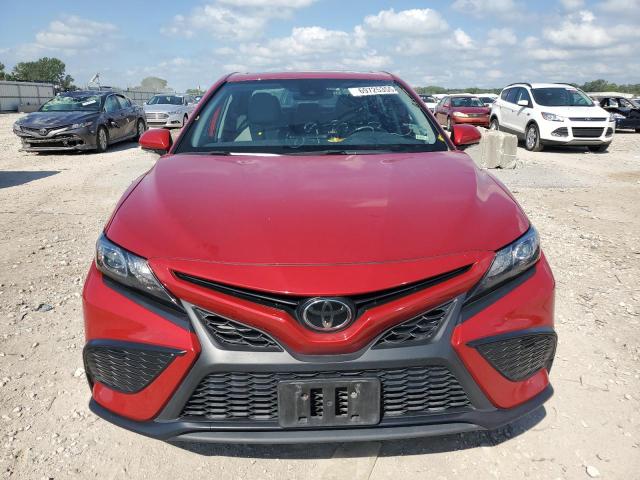 4T1G11AK0PU111891 - 2023 TOYOTA CAMRY SE NIGHT SHADE RED photo 5