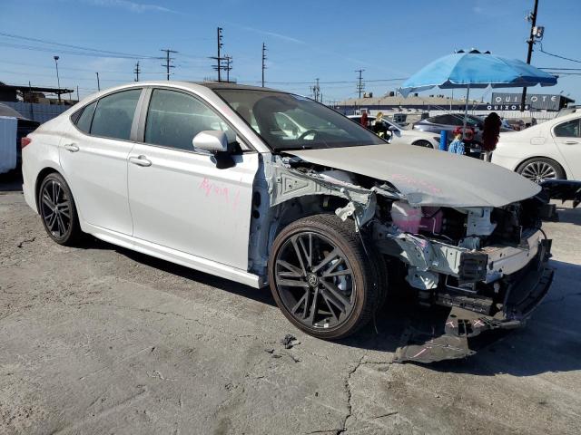 4T1DAACK1SU102237 - 2025 TOYOTA CAMRY XSE 白色 照片 4