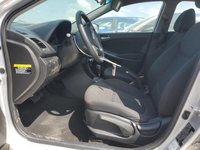 KMHCT5AE3HU325964 - 2017 HYUNDAI ACCENT SE Gümüş foto 7