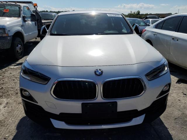 WBXYJ5C30JEF77611 - 2018 BMW X2 XDRIVE28I WHITE photo 5