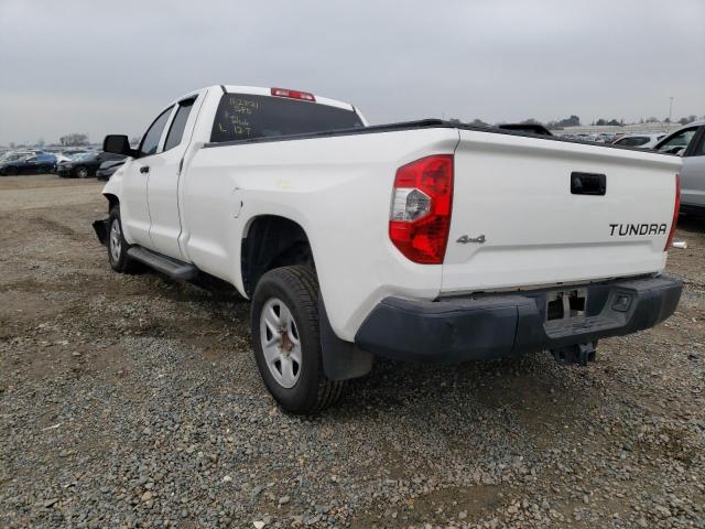 5TFCW5F12FX017987 - 2015 TOYOTA TUNDRA DOUBLE CAB SR/SR5 WHITE photo 3