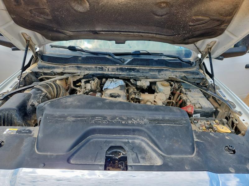 3C6UR5HL2KG557226 - 2019 RAM 2500 TRADESMAN WHITE photo 11