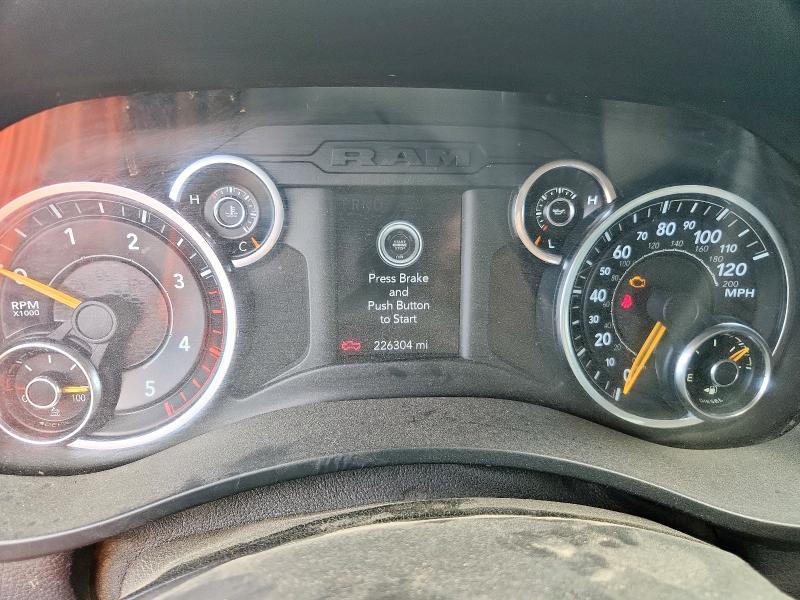 3C6UR5HL2KG557226 - 2019 RAM 2500 TRADESMAN WHITE photo 9