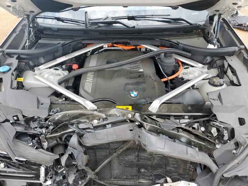5UX43EU09R9U97816 - 2024 BMW X5 XDRIVE50E WHITE photo 12