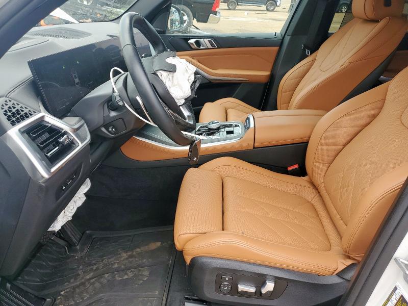 5UX43EU09R9U97816 - 2024 BMW X5 XDRIVE50E WHITE photo 7