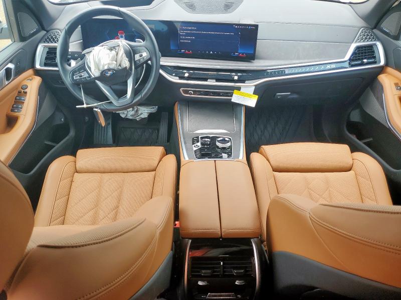 5UX43EU09R9U97816 - 2024 BMW X5 XDRIVE50E WHITE photo 8