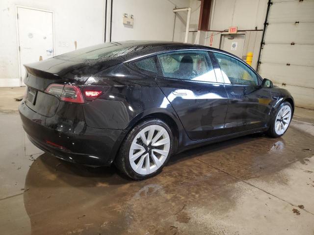 5YJ3E1EA3NF372091 - 2022 TESLA MODEL 3 BLACK photo 3