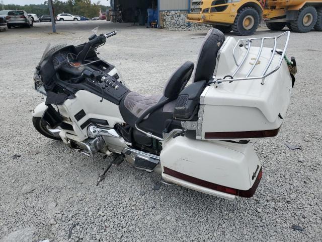 1HFSC2204VA901792 - 1997 HONDA GL1500 A/2 WHITE photo 3