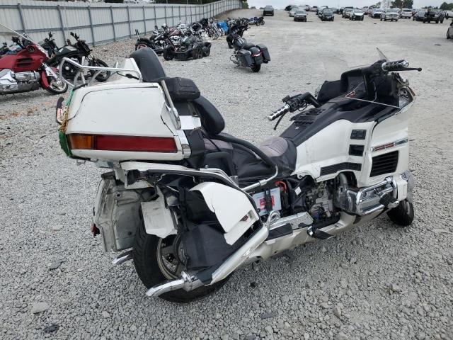 1HFSC2204VA901792 - 1997 HONDA GL1500 A/2 WHITE photo 4