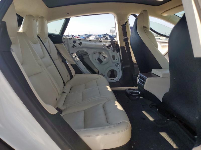 5YJSA1E14HF214869 - 2017 TESLA MODEL S WHITE photo 10