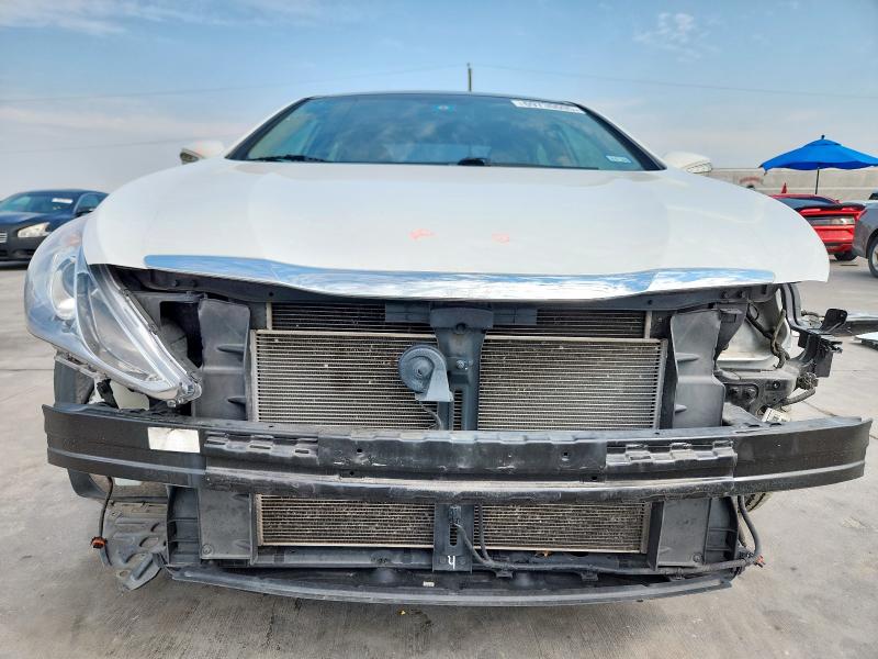 5NPEC4AC6DH603346 - 2013 HYUNDAI SONATA SE 白色 照片 5