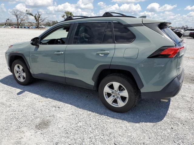 2T3W1RFV5MW141386 - 2021 TOYOTA RAV4 XLE 灰色 照片 2