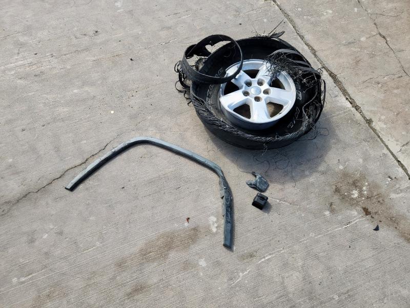 1J4RS4GG6BC573587 - 2011 JEEP GRAND CHER LAREDO BLACK photo 13