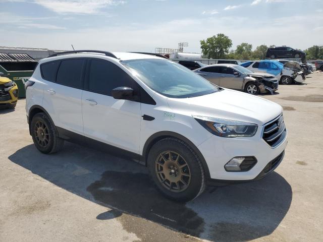 1FMCU0GD0JUA91447 - 2018 FORD ESCAPE SE Ağ foto 4
