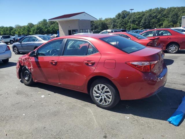 2T1BURHE8JC104812 - 2018 TOYOTA COROLLA L RED photo 2