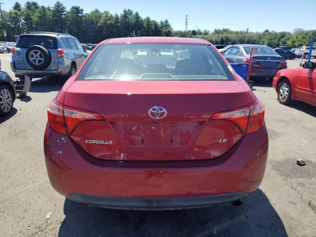 2T1BURHE8JC104812 - 2018 TOYOTA COROLLA L RED photo 6