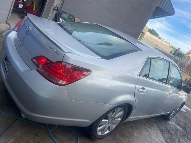 4T1BK36B95U022653 - 2005 TOYOTA AVALON XL SILVER photo 4