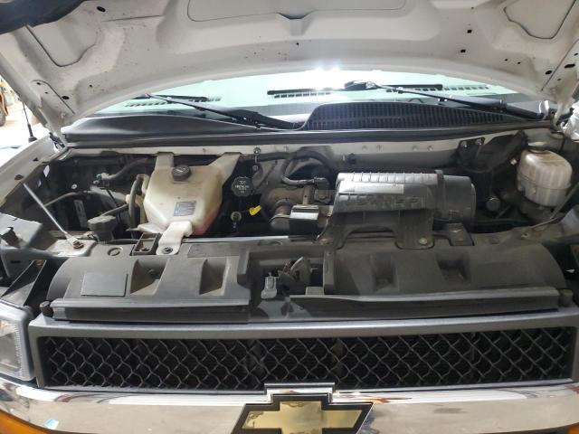 1GCWGAFG2K1240244 - 2019 CHEVROLET EXPRESS G2500 WHITE photo 11