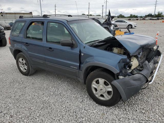 1FMYU04131KF70022 - 2001 FORD ESCAPE XLT BLUE photo 4