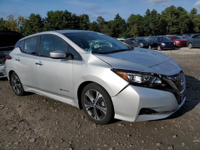 1N4AZ1CP8JC316860 - 2018 NISSAN LEAF S SILVER photo 4