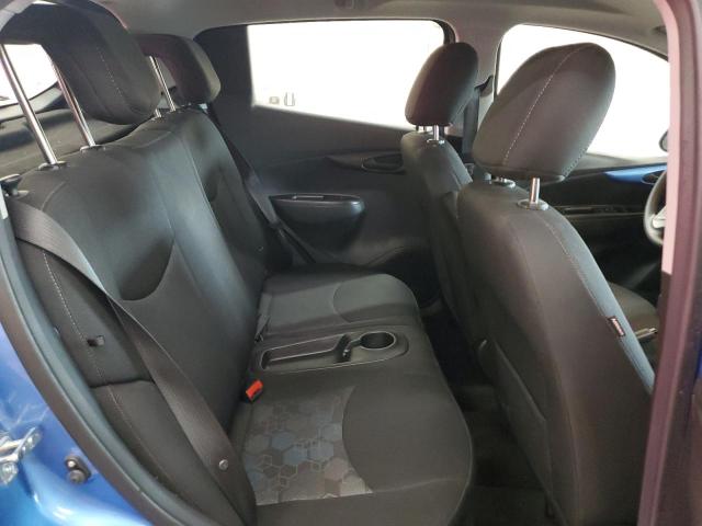 KL8CD6SA2GC605620 - 2016 CHEVROLET SPARK 1LT BLUE photo 10