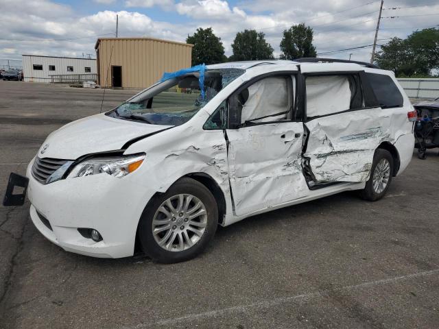 2014 TOYOTA SIENNA XLE, 