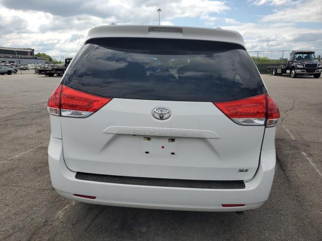 5TDYK3DC1ES465829 - 2014 TOYOTA SIENNA XLE 白色 照片 6