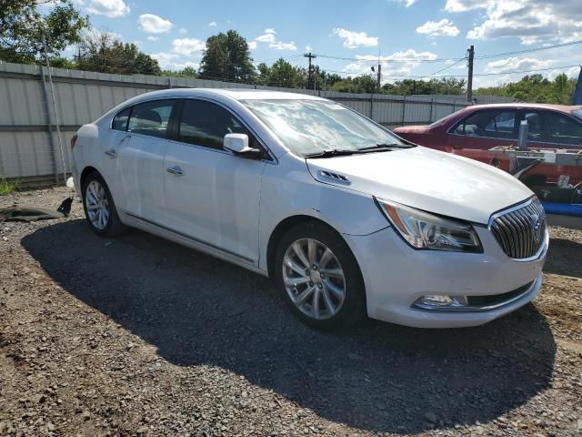 1G4GB5G32FF155883 - 2015 BUICK LACROSSE WHITE photo 4