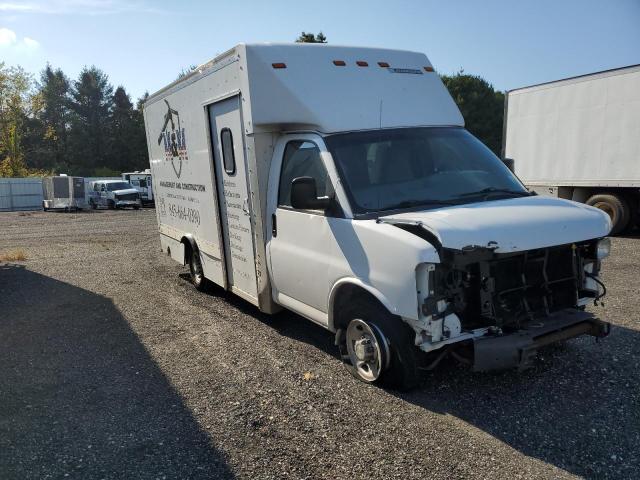 1GB0GSFG9G1322589 - 2016 CHEVROLET EXPRESS G3500 თეთრი ფოტო 4