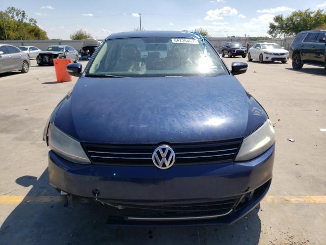 3VWDX7AJXDM410849 - 2013 VOLKSWAGEN JETTA SE BLUE photo 5