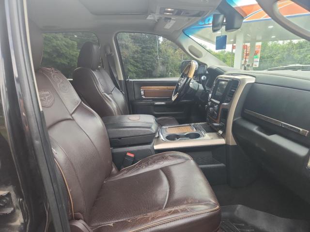 3C6UR5GL9JG174271 - 2018 RAM 2500 LONGHORN 黑色 照片 5