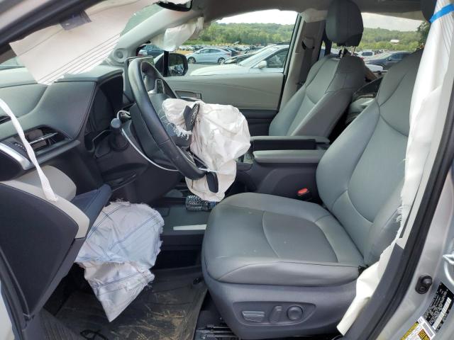 5TDJSKFC7MS028473 - 2021 TOYOTA SIENNA XLE 银色 照片 13