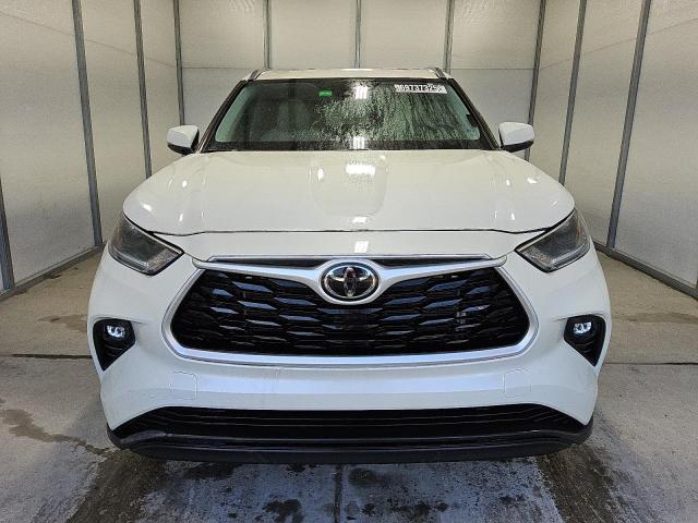 5TDGZRAHXMS533831 - 2021 TOYOTA HIGHLANDER XLE 白色 照片 5