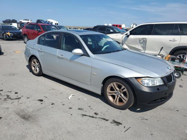 WBAVA37508NL54439 - 2008 BMW 3 SERIES I SILVER photo 4
