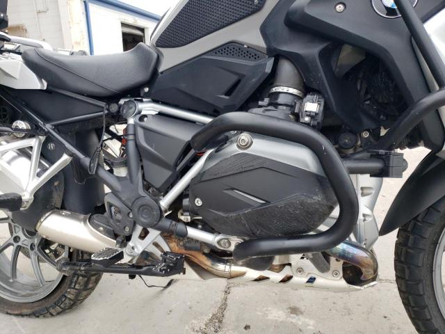 WB10A6107HZ656022 - 2017 BMW R1200 GS TWO TONE photo 7