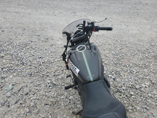 JKAENEC13NDA06106 - 2022 KAWASAKI EN650 C أسود صورة 6