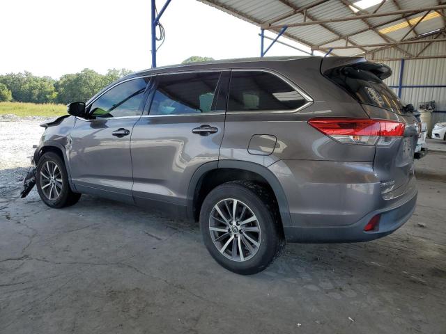 5TDKZRFH2KS562658 - 2019 TOYOTA HIGHLANDER SE GRAY photo 2